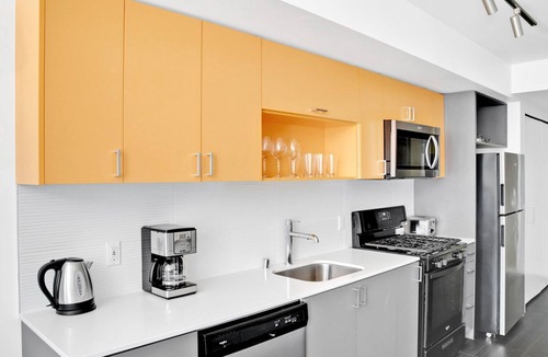 Wilburton Apartment | Premium Bellevue 1BR w/Gym & W/D, near Spring District, by Blueground