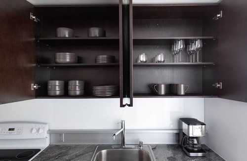 West Bellevue Apartment | Premium Downtown Bellevue Studio w/Gym, W/D, near shops, by Blueground