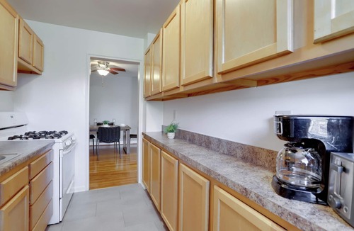 Northeast Alexandria Apartment | Prime Alexandria Location Corporate Apt