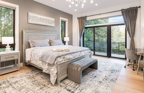 West Bellevue House | Prime Location Luxury: Brand New 5BR Spacious Retreat in Bellevue!