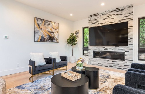 West Bellevue House | Prime Location Luxury: Brand New 5BR Spacious Retreat in Bellevue!