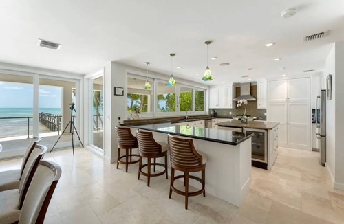 Islamorada House | Private Beachfront Estate with Resort-Style Pool & Pier