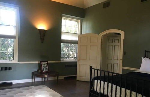 Marshall Villa | Private entrance Guest suite in Magnificent Manor: stunning views on 150 acres.