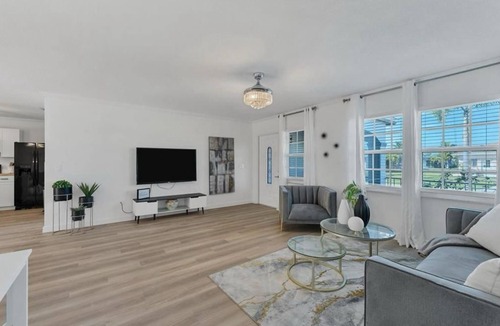 Port Charlotte Villa | Private Heated Pool | 2 King Suites | Modern Florida Retreat