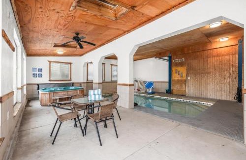 Lakeview House | Private Indoor Pool and HT - Sleeps 16 - Game Room