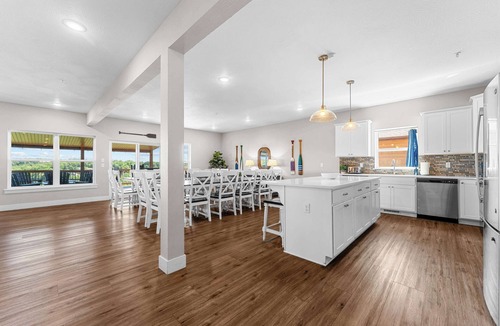 Kimberling City House | Private Indoor Pool! Sleeps 35 + Lake View!