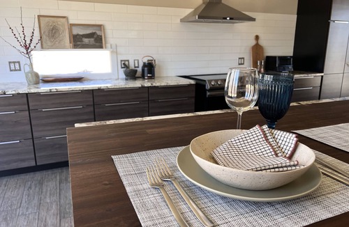 Calverton House | Private Modern Farmhouse on 12 acres, pet-friendly