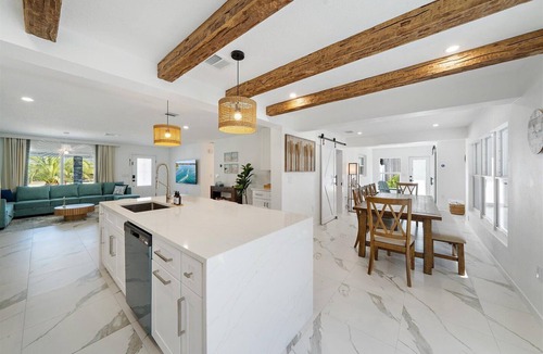 Ridge Wood Heights House | Private Pool +Game Room Near Siesta Key/Sleeps 9