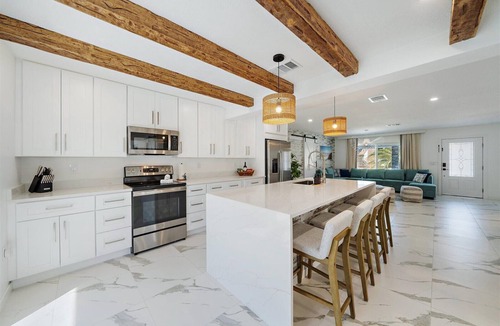 Ridge Wood Heights House | Private Pool +Game Room Near Siesta Key/Sleeps 9