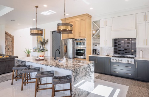 St. George House | Private Pool & Hot Tub - 3BR Sleeps 12 w/Casita