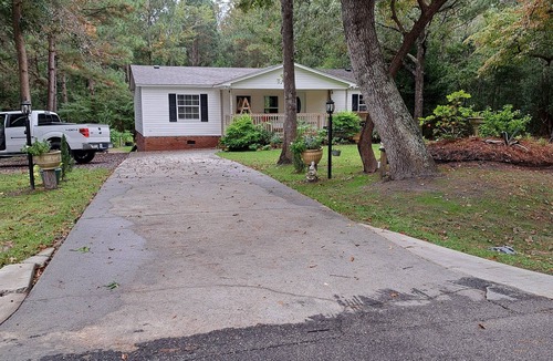 Shallotte House | Private property home that is 10 minutes away from the nearest beach.