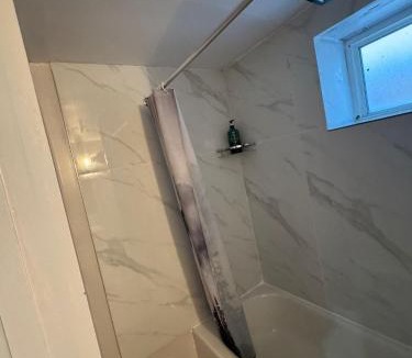 Malton House | Private Room Near Airport D89