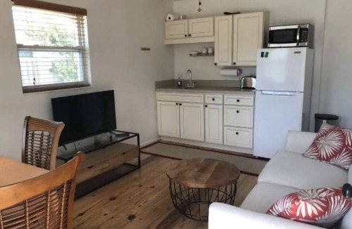 Naples Park Apartment | Private Suite near the Beach