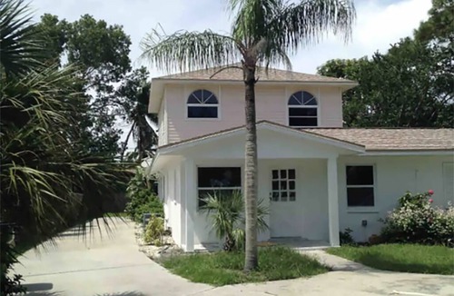 Naples Park Apartment | Private Suite near the Beach