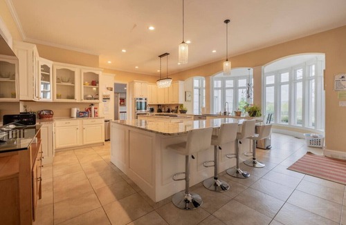 Purcellville Villa | Private11200sf Retreat GuitarPool Hottub-Wine Area