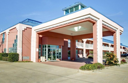 Brookhaven Hotel | Quality Inn