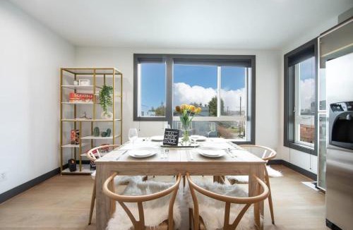 East Queen Anne House | Queen Anne Modern Family Home Free Parking - SLU - Gym