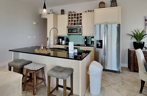Galveston Condo | Queen of Diamonds | Indoor & Outdoor Pools!