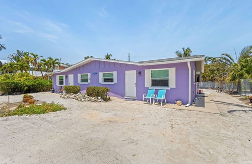 Holmes Beach Cottage | Quiet Nights of Quiet Stars on Anna Maria Island