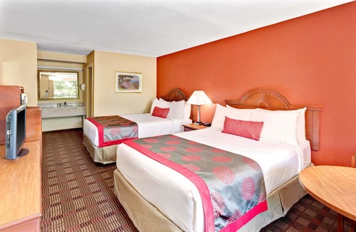 Catonsville Hotel | Ramada by Wyndham Baltimore West