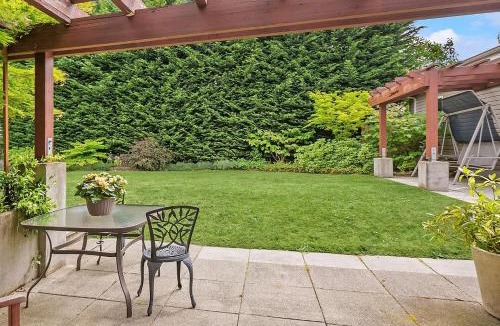 Ravenna Apartment | Ravenna Retreat - Free Parking - 1GBPS Fiber WIFI - Near UW
