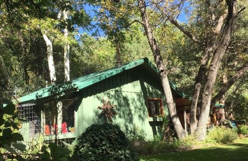 Sedona House | Red rock canyon views! Private. Everything you need. Artist touches abound