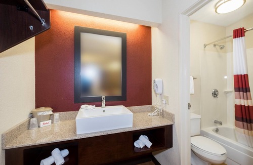 Dublin Hotel | Red Roof Inn PLUS+ Columbus - Dublin