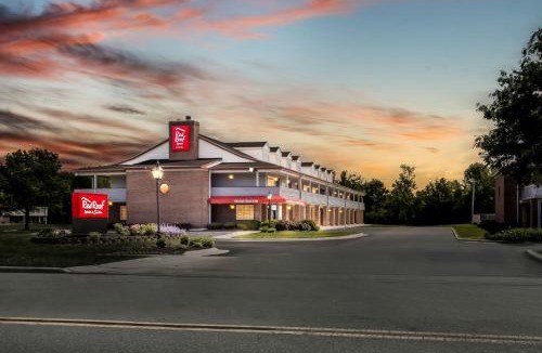 Marysville Hotel | Red Roof Inn & Suites Marysville