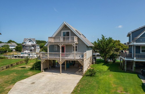 Nags Head Cottage | REEL Good Vibes Canal-Front Cottage in Nags Head