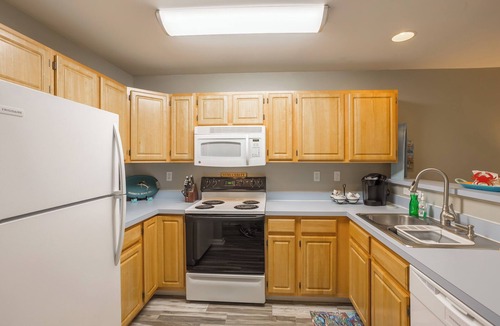Rehoboth Beach Condo | Rehoboth Beach Ground Level Condo Pool Tennis