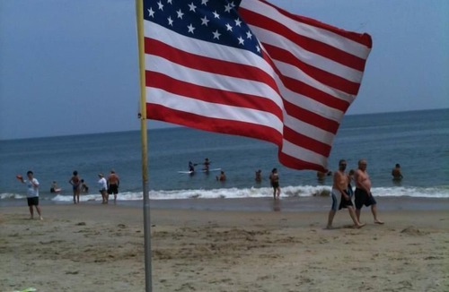 Kill Devil Hills Cottage | Relax/Easy Walk to Beach MP 8- 3 Bedroom-2 Baths - Classic Beach Cottage