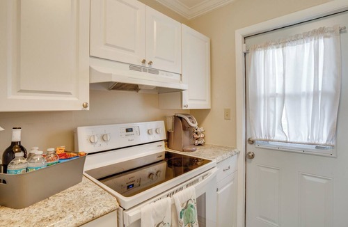 North Port Cottage | Relax in Hot Tub, Walk to Springs: North Port Home