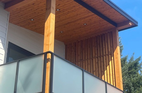 Cumberland House | Relax in this modern and clean 2-bedroom house. Close to everything Cumberland.