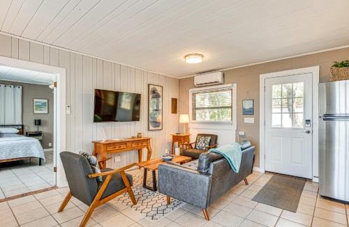 Panacea House | Relax & Refresh: Waterfront Cottage in Panacea