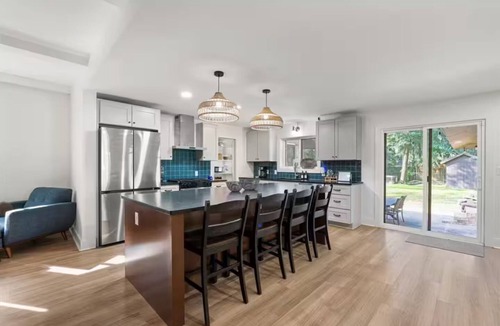 Beaufort Cottage | Relax under the Shade of a Live Oak! MCRD Paris Island and MCAS 10 Minute Drive