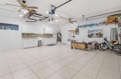 Pelican House | Relax & Unwind in Great Location, Bicycles, Heated pool - Villa Green House - Roelens