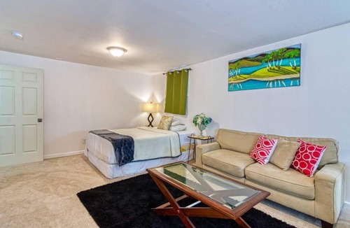 Kingsgate House | RELAXATION VILLA:Heart of the city, spacious house