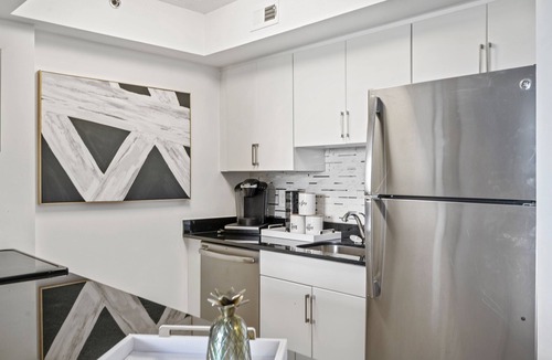 Aurora Highlands Apartment | Relaxing - Apartment - Near Pentagon City