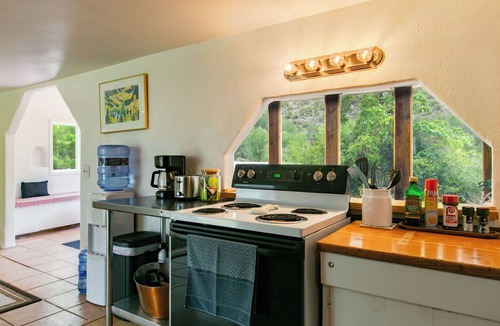 Embudo House | Relaxing Riverfront Taos Staycation, Pet Friendly!