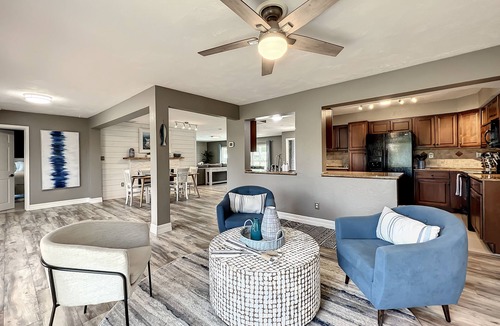 Ridge Wood Heights House | Relaxing Vacation Home on Water Next To Siesta Key