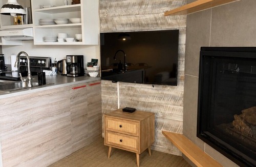 Mont-Tremblant Condo | Renovated 1 bedroom with Views of Mont-Tremblant