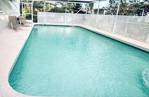 Venice Gardens House | Renovated 3-bedroom house with new heated pool
