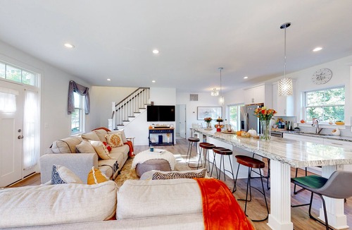 Pasadena House | Renovated, dog-friendly home with private pool, hot tub & stunning backyard