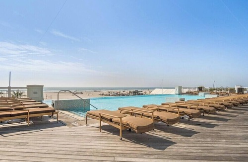 Diamond Beach Condo | Residence 902 at The Grand