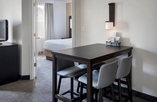 Calverton Hotel | Residence Inn by Marriott - Silver Spring
