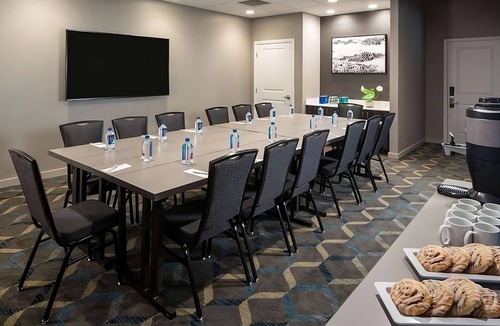 Fairfax Apartment | Revel In Aesthetic Charm! Free Breakfast, Near National Air and Space Museum!