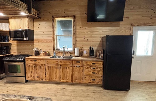 Columbia Cottage | River and Refuge Retreat!Cozy 2-bedroom cottage in delightful Columbia NC