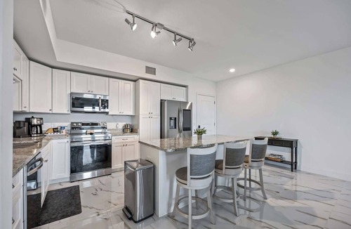 Merritt Island Condo | River Fly-In: 3BR Luxury Condo w/Resort Amenities