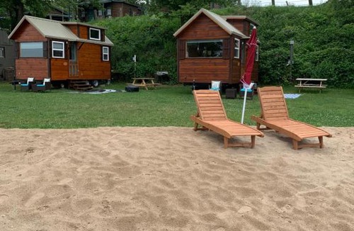 Bellevue House | Riverbottom - Tiny Home 2