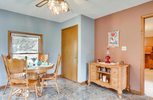 Treece House | Riverfront Baxter Springs Home w/Deck & Grill!